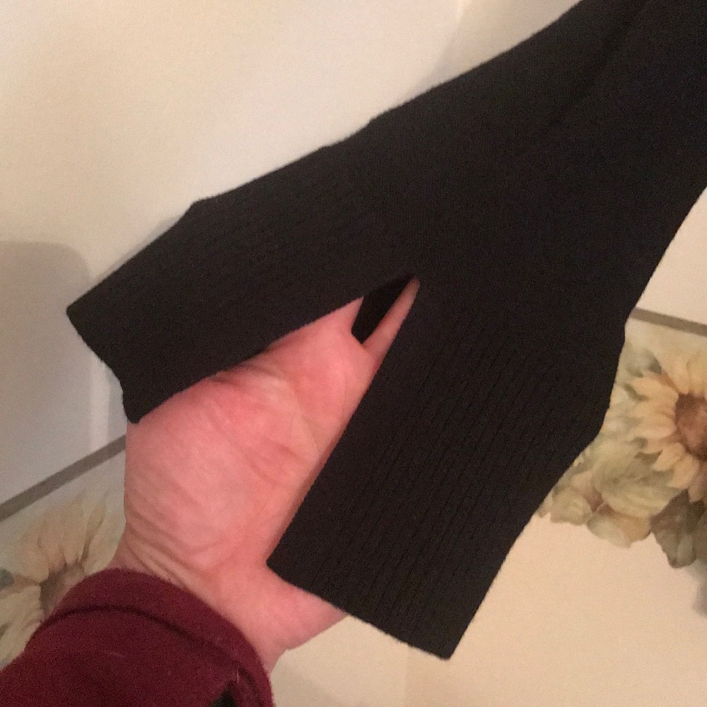 Sweater - Picture 4 of 5